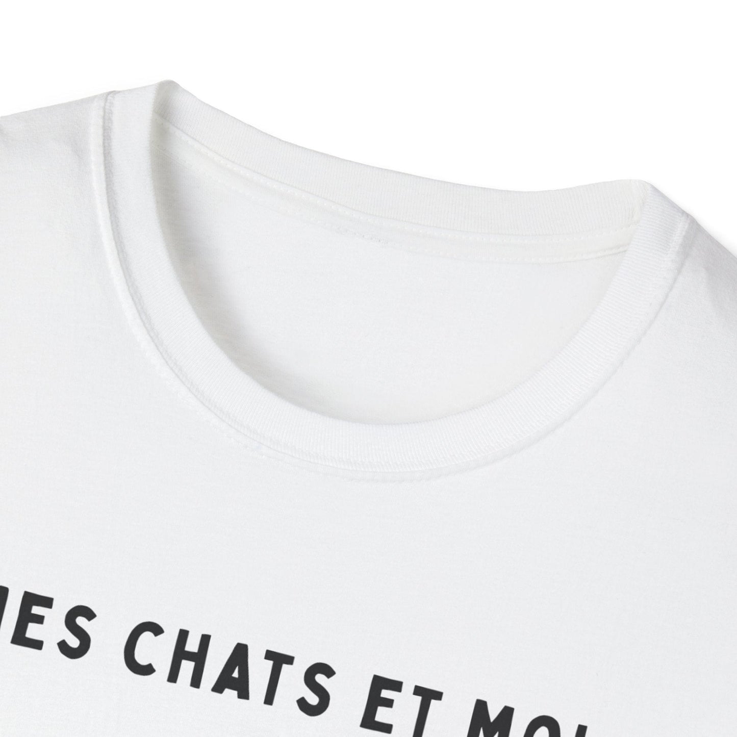 T-Shirt Femme Humoristique – "Mes Chats et Moi On te Juge"