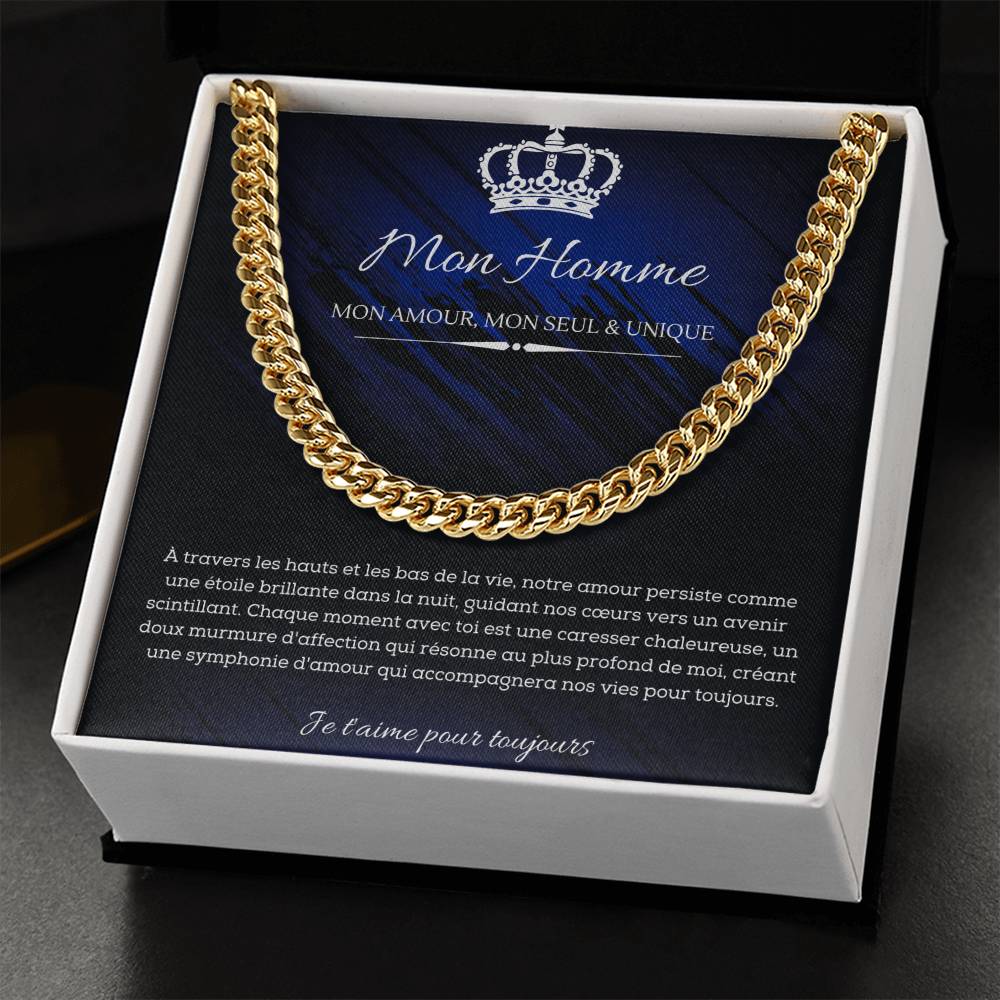 A polished metallic chain necklace on a dark blue and black background with French text detailing a romantic message for my man.