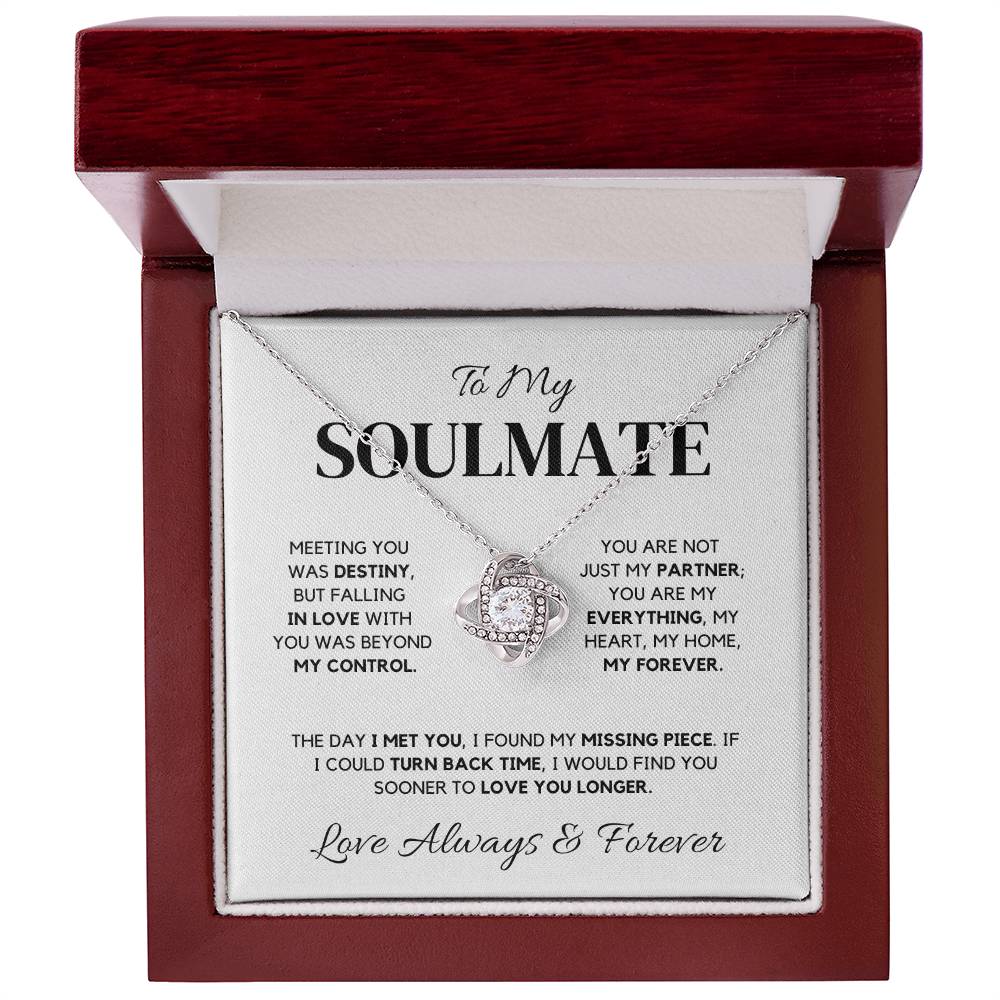 To My Soulmate Necklace – A Timeless Expression of Love