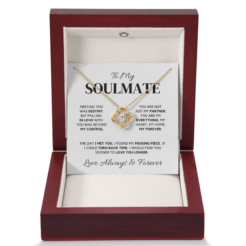 To My Soulmate Necklace – A Timeless Expression of Love